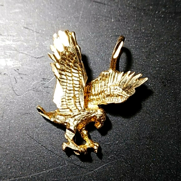 Vintage Other - 14k gold eagle pendant